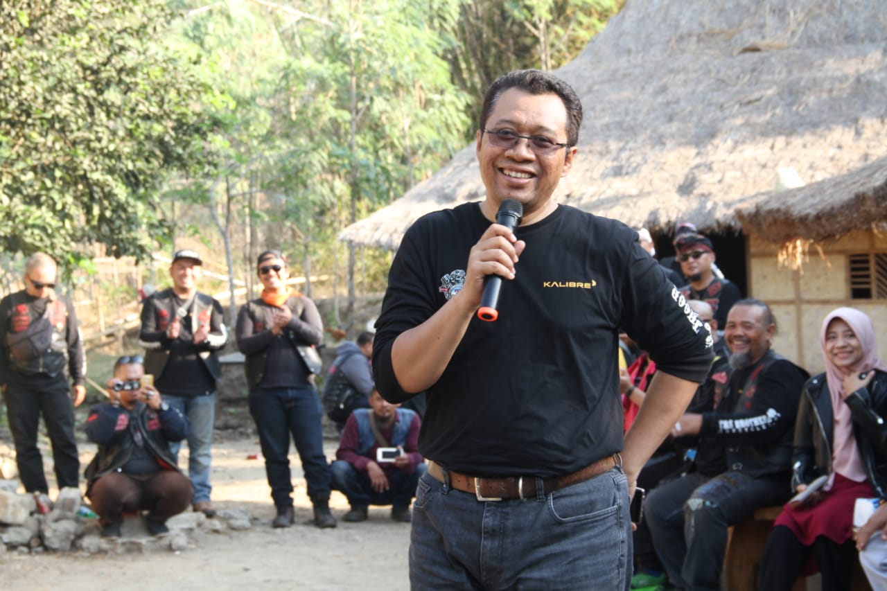 Gubernur NTB Letakkan Batu Pertama Sumur Waqaf Bantuan Bikers Brotherhood Dan ACT