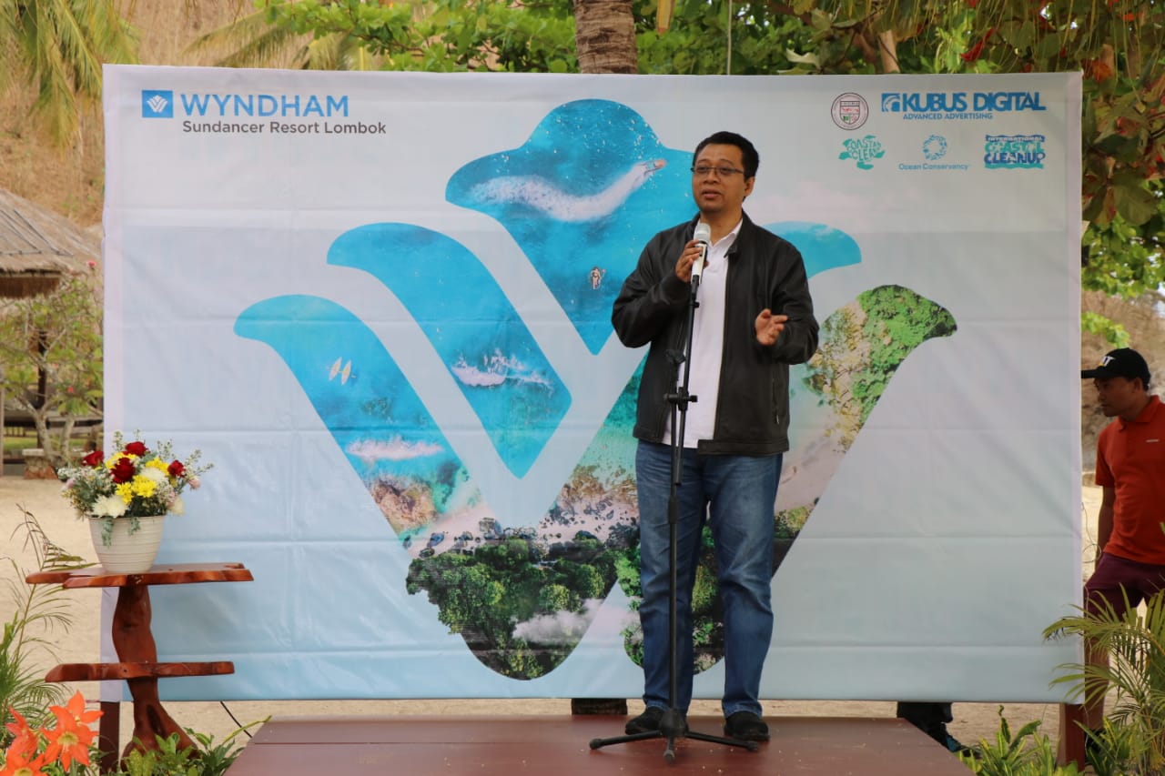 Gubernur NTB Buka Kegiatan International Coastal Clean Up Day 2019