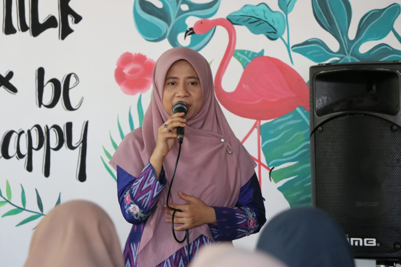 BUNDA NIKEN : IBU ADALAH PAHLAWAN