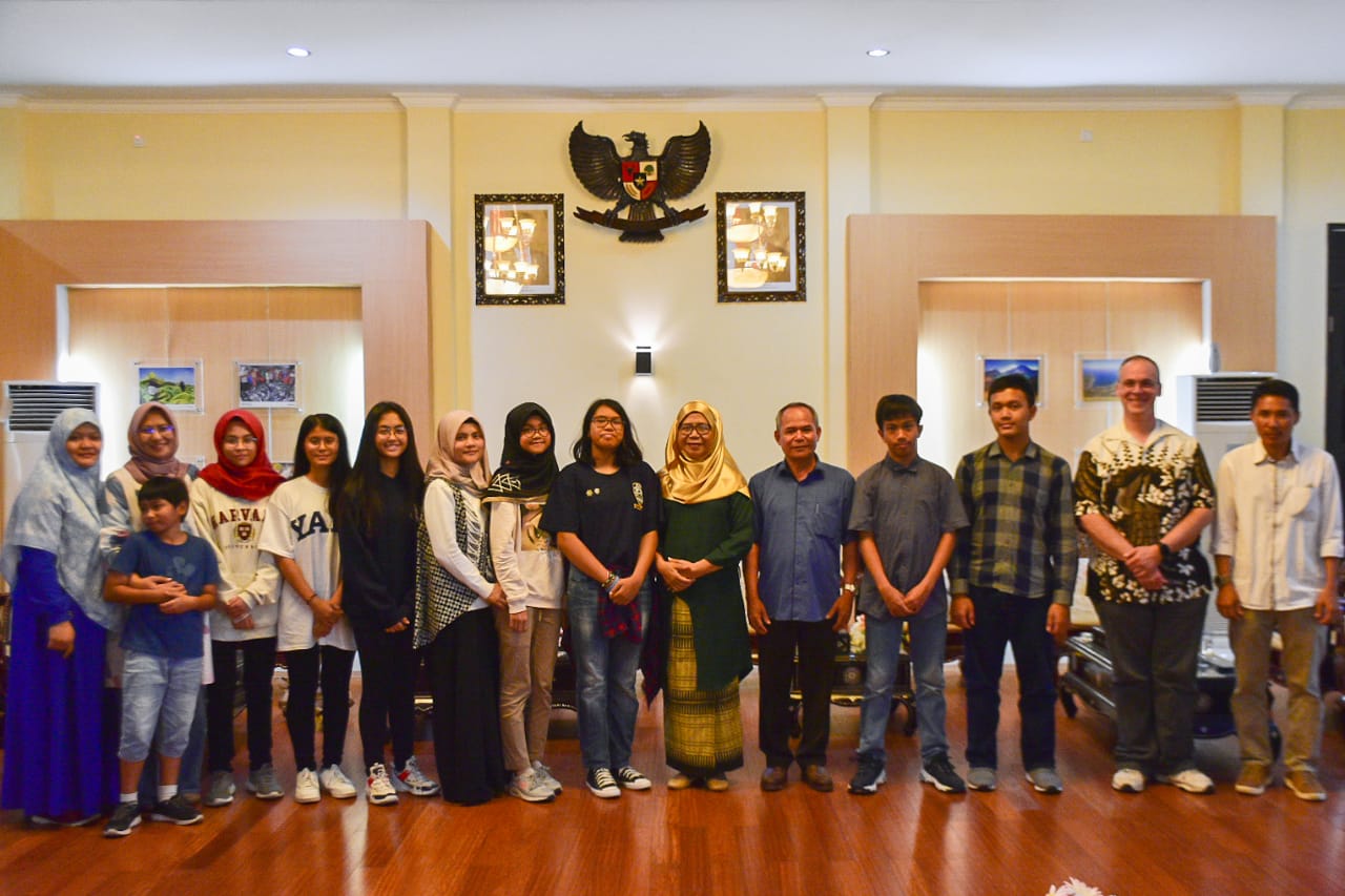 SISWA SEKOLAH BUIN BATU HARUMKAN NTB DI KANCAH INTERNASIONAL