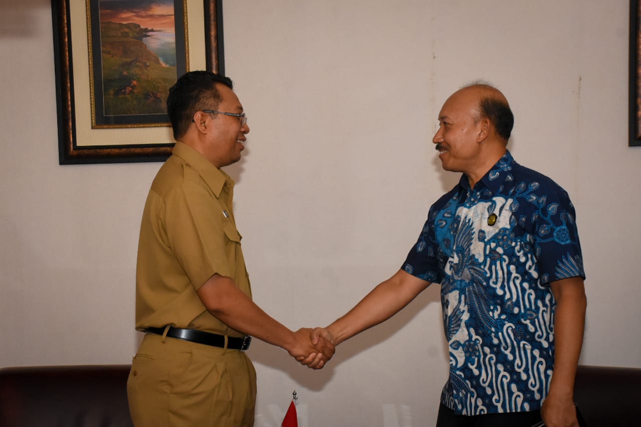 GUBERNUR SAMBUT ANTUSIAS RENCANA PEMBANGUNAN POLITEKNIK ENERGI DAN PERTAMBANGAN