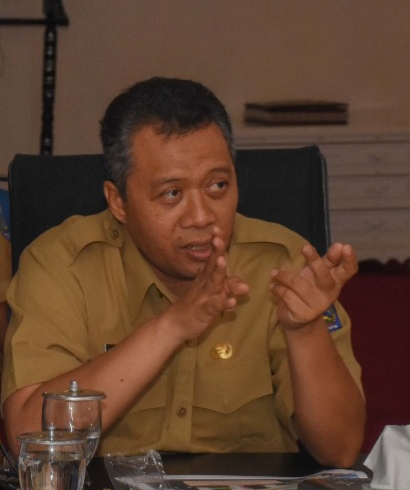 MARI BERSIKAP BIJAK TANGGAPI PERUBAHAN NAMA BANDARA