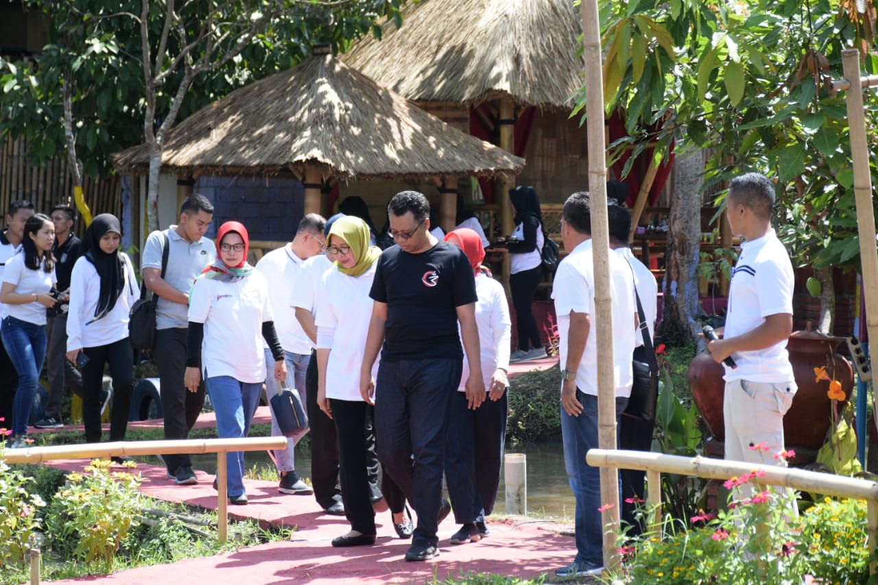 DIRJEN PEMASYARAKATAN BERI SEMANGAT BARU KE PENGHUNI LAPAS TERBUKA