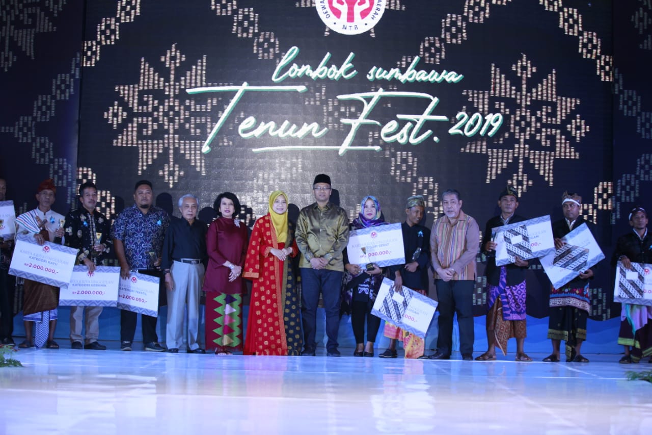 PERESMIAN LOMBOK SUMBAWA TENUN FESTIVAL 2019