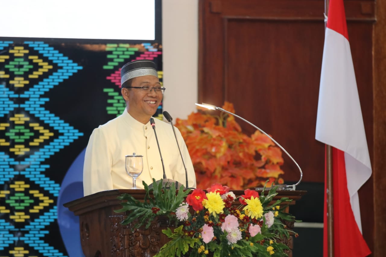 PIDATO PARIPURNA HUT KE-61 PROVINSI NTB, GUBERNUR AJAK KAB/KOTA BERSINERGI DAN APRESIASI PRESTASI DAN KEUNGGULAN DAERAH