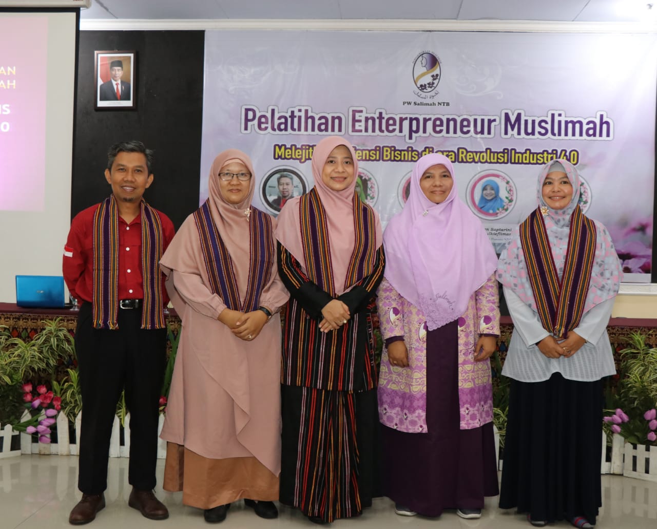 BUNDA NIKEN MINTA PEREMPUAN BERANI BERBISNIS