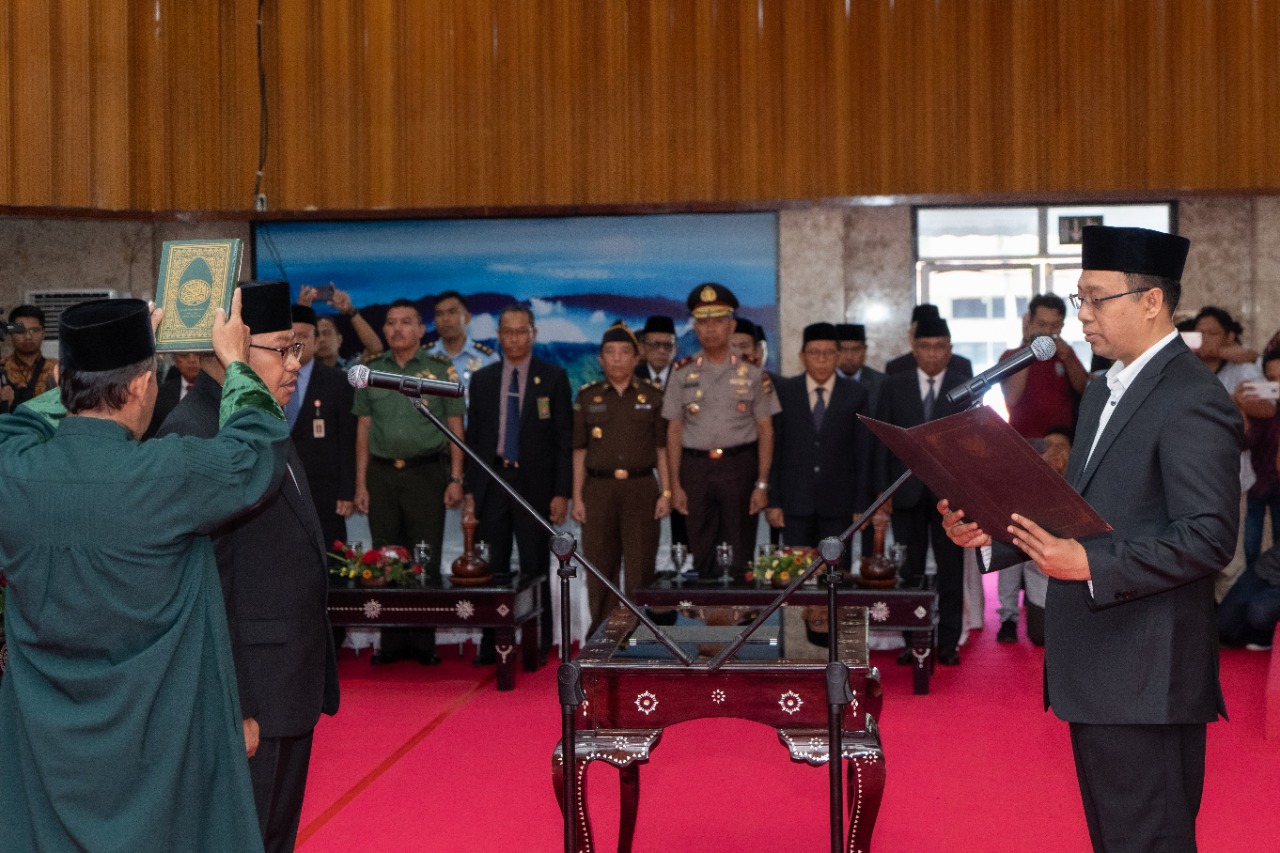 GUBERNUR LANTIK PEJABAT DEFINITIF SEKDA PROVINSI NTB