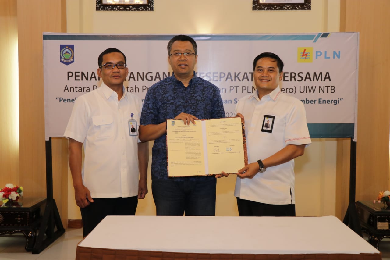 OLAH SAMPAH JADI ENERGI, GUBERNUR DAN PLN TEKEN KESEPAKATAN BERSAMA