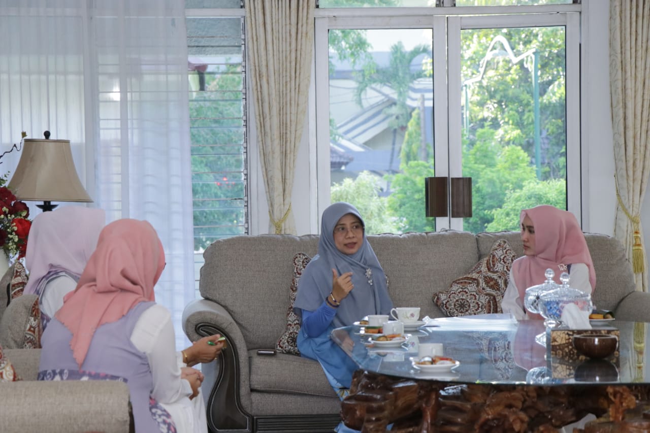 AUDIENSI HIJABERS MOM LOMBOK