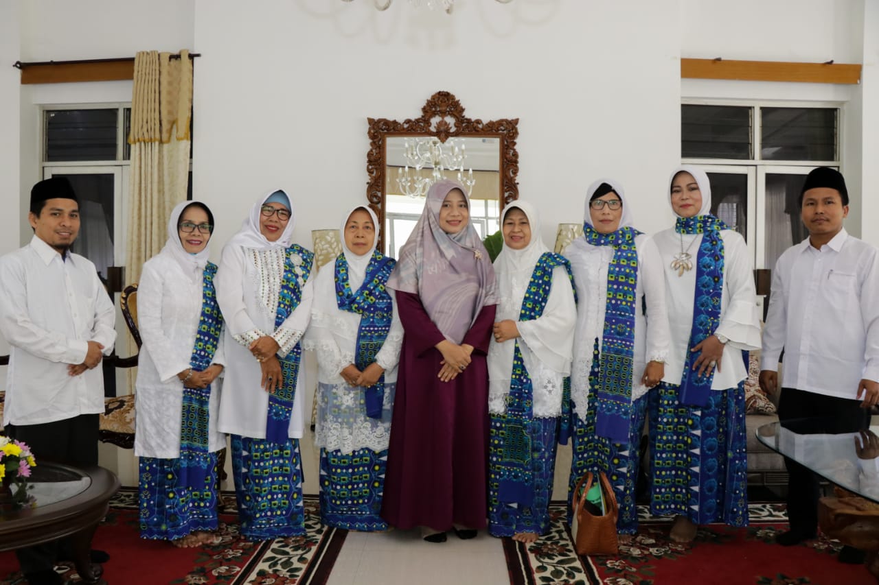 KETUA TP. PKK PROVINSI NTB MINTA BKMT BERSINERGI AKTIFKAN DASA WISMA