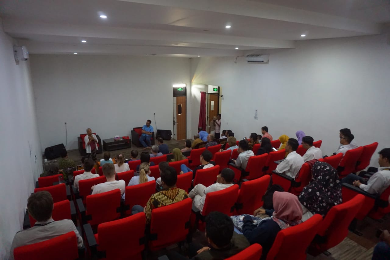 UTS GELAR KOLABORASI RISET DENGAN PENELITI LUAR NEGERI BERBASIS EDUKASI