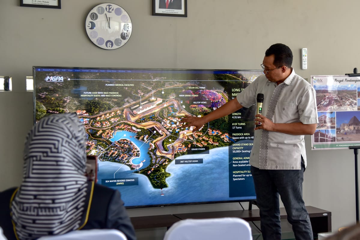 GUBERNUR AJAK KOMITE III DPD RI TINJAU SIRKUIT MotoGP MANDALIKA