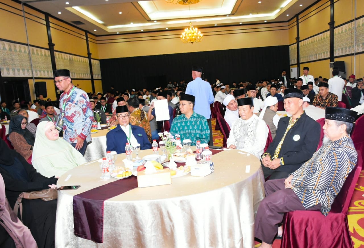 GUBERNUR NTB MENERIMA ANUGERAH GRAND IKADI AWARD 2020