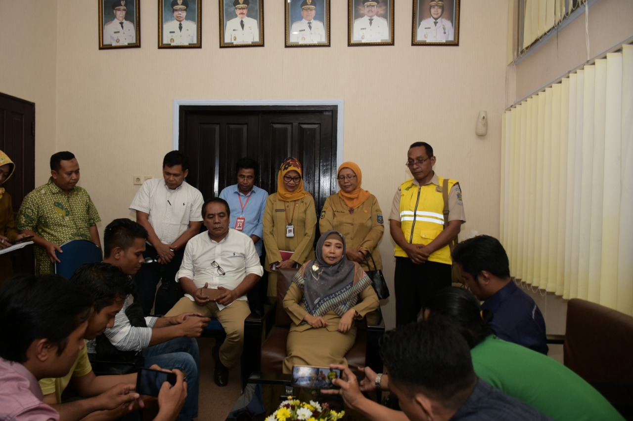 PENUMPANG DAN KRU KAPAL PESIAR MS. ALBATROS NEGATIF CORONA