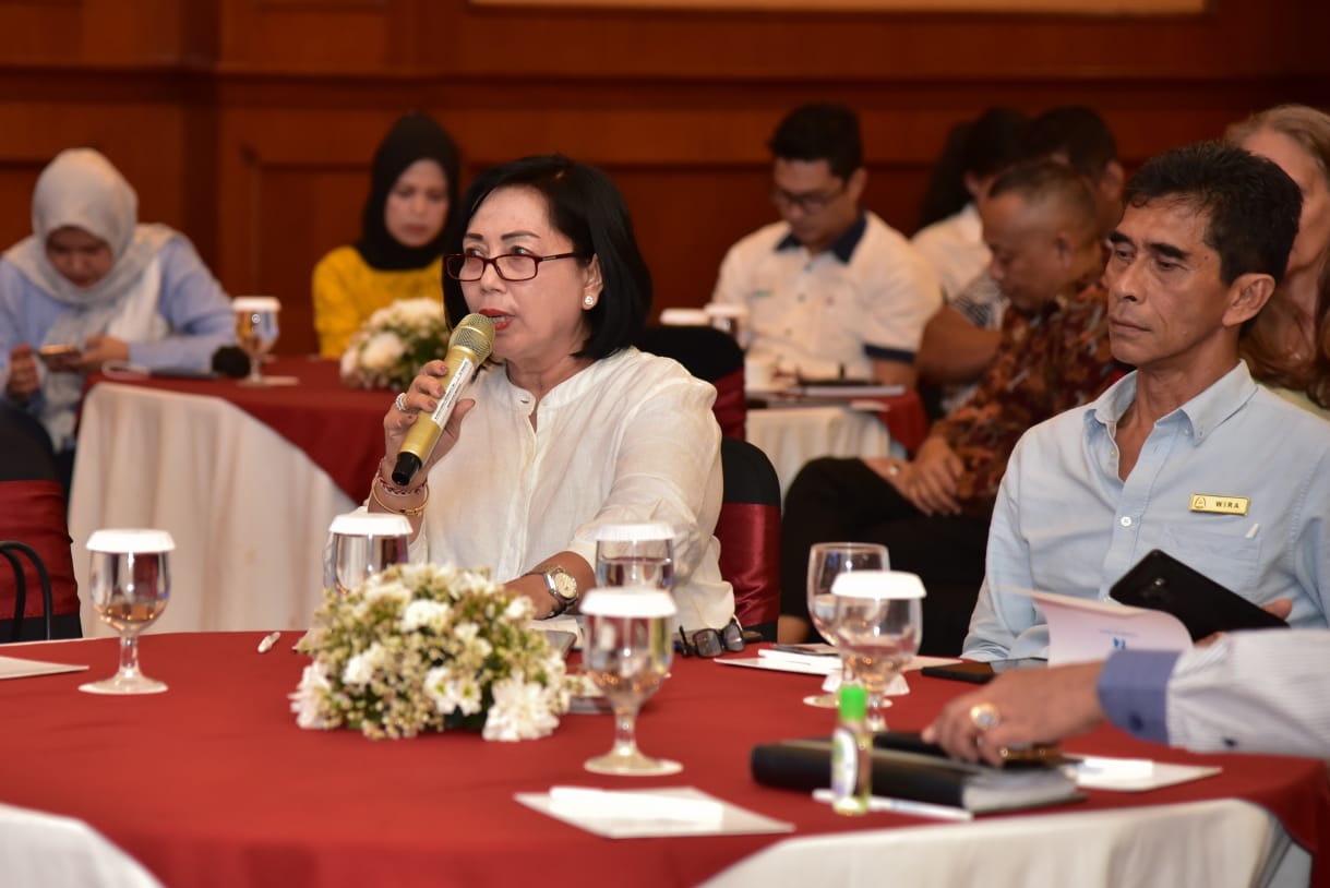 GUBERNUR AJAK PELAKU PARIWISATA BERSINERGI LAWAN CORONA