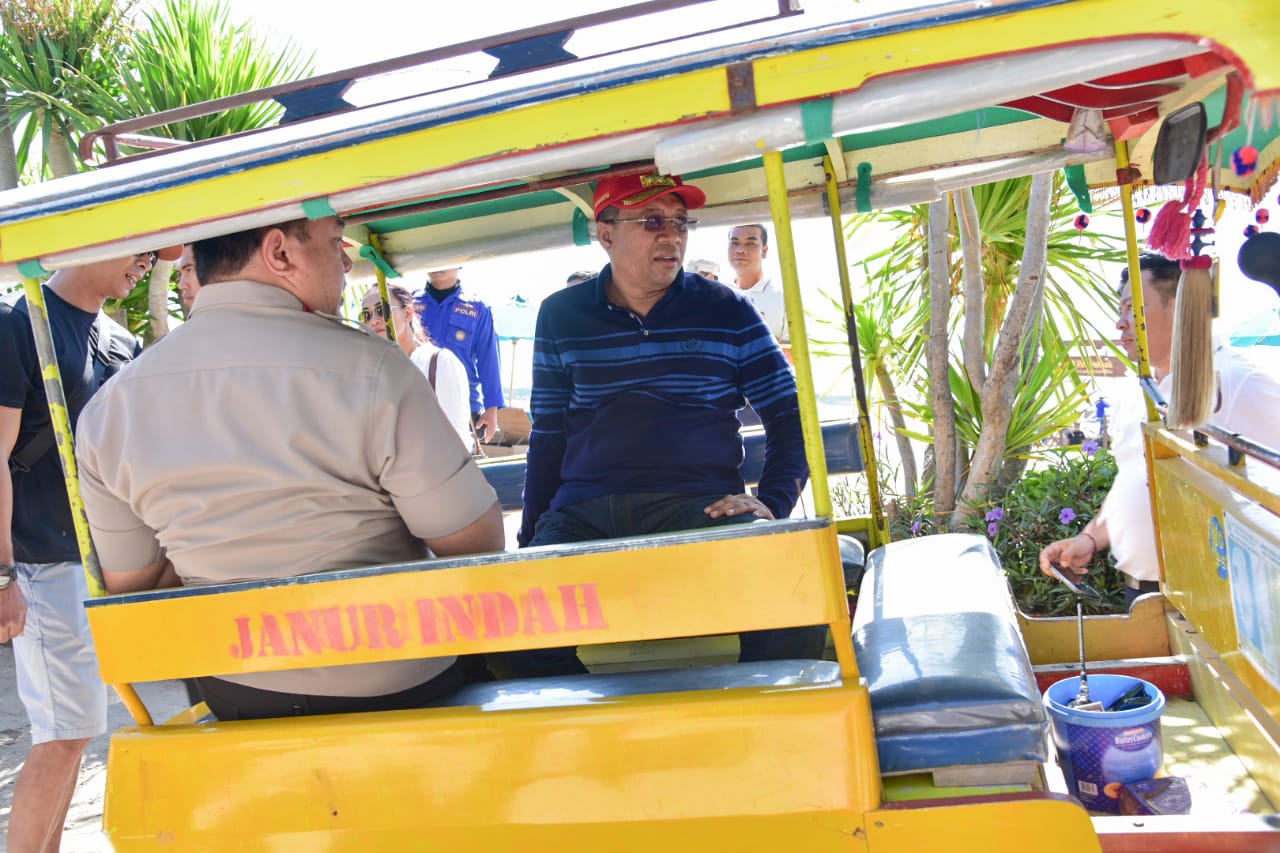 GUBERNUR : JANGAN KHAWATIR, TIGA GILI TETAP AMAN