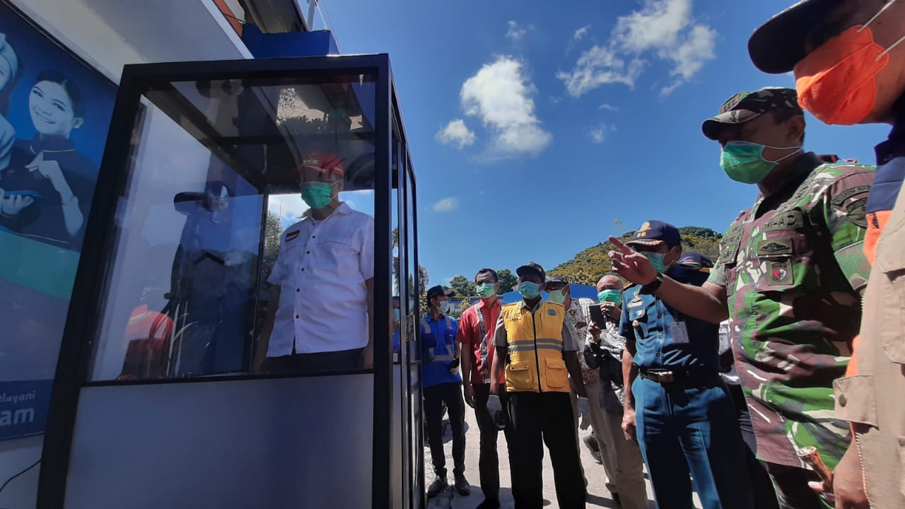 CEGAH CORONA, PEMPROV NTB PASANG BILIK DISINFEKTAN DI SEJUMLAH OBYEK VITAL