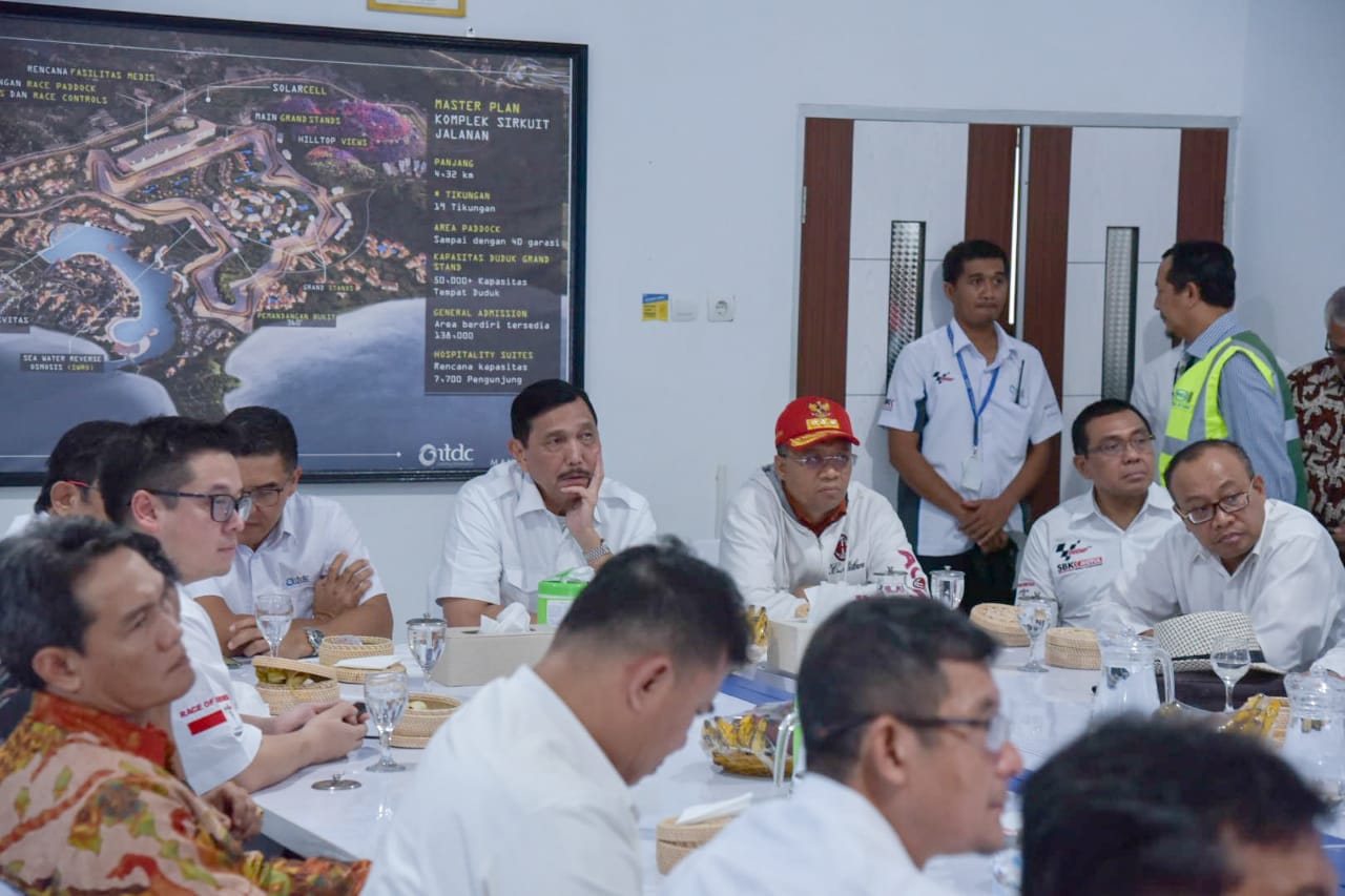 Kunjungan Kerja  Kemenko Kemaritiman dan Investasi RI ke Mandalika