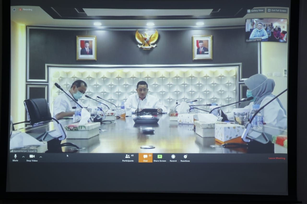 RAPAT VIRTUAL DENGAN MENSOS, GUBERNUR NTB BERHARAP BLT DALAM BENTUK SEMBAKO
