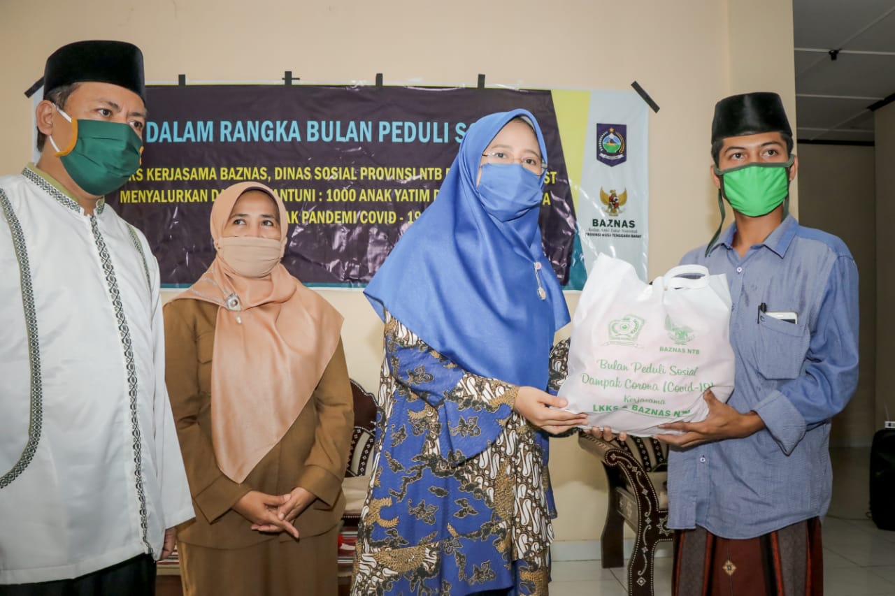 LKKS NTB SANTUNI ANAK YATIM DAN DHU'AFA DI TENGAH PANDEMI