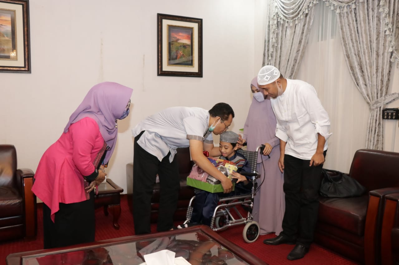 JADI HAFIZ CILIK, NAJA MENJADI INSPIRASI DAN MOTIVASI DALAM HAL PENDIDIKAN ANAK