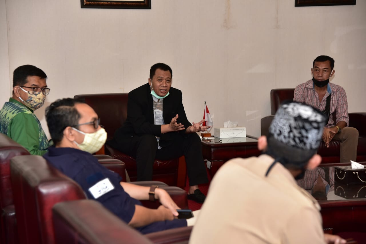 BAHAS TDC, GUBERNUR BERTEMU PT. GNE DAN KADES