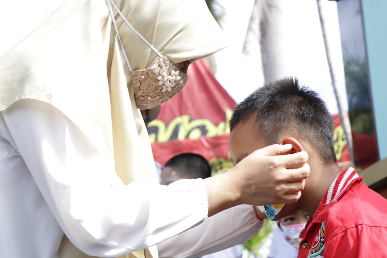 COVID-19 SADARKAN MASYARAKAT TENTANG PENTINGNYA KESEHATAN