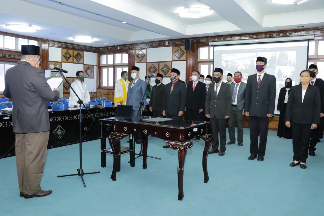 RATUSAN PEJABAT PEMPROV NTB DILANTIK SECARA DARING