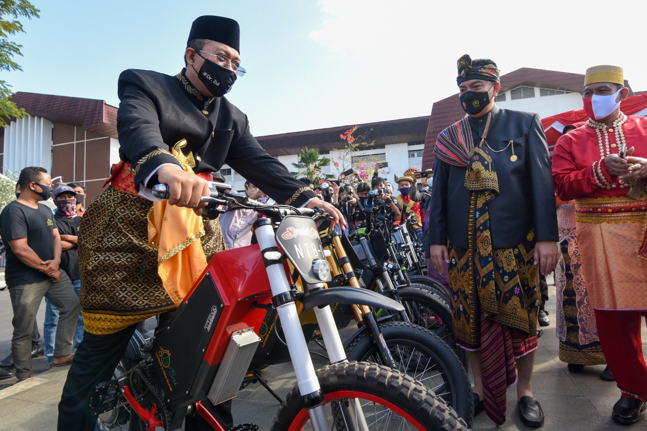 WARGANET APRESIASI PELUNCURAN SEPEDA LISTRIK BUATAN NTB