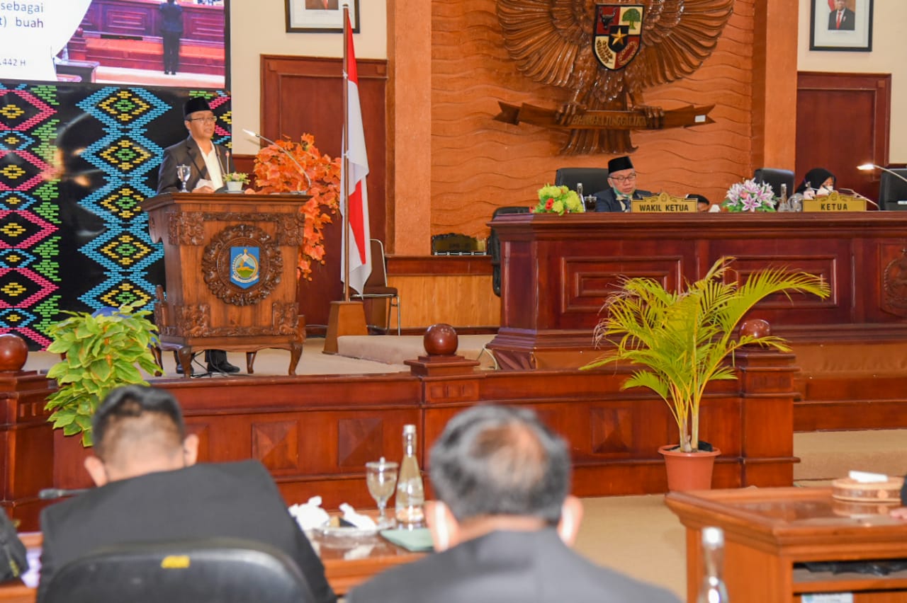 DPRD NTB SETUJUI RAPERDA PERUBAHAN RPJMD NTB 2019-2023