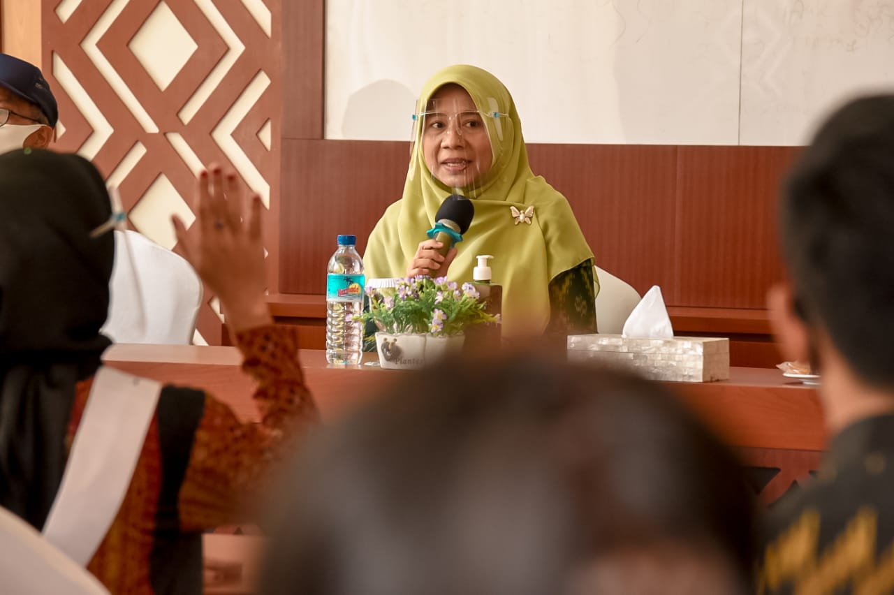 BUNDA NIKEN : NTB RUMAH YANG NYAMAN UNTUK GENERASI MUDA