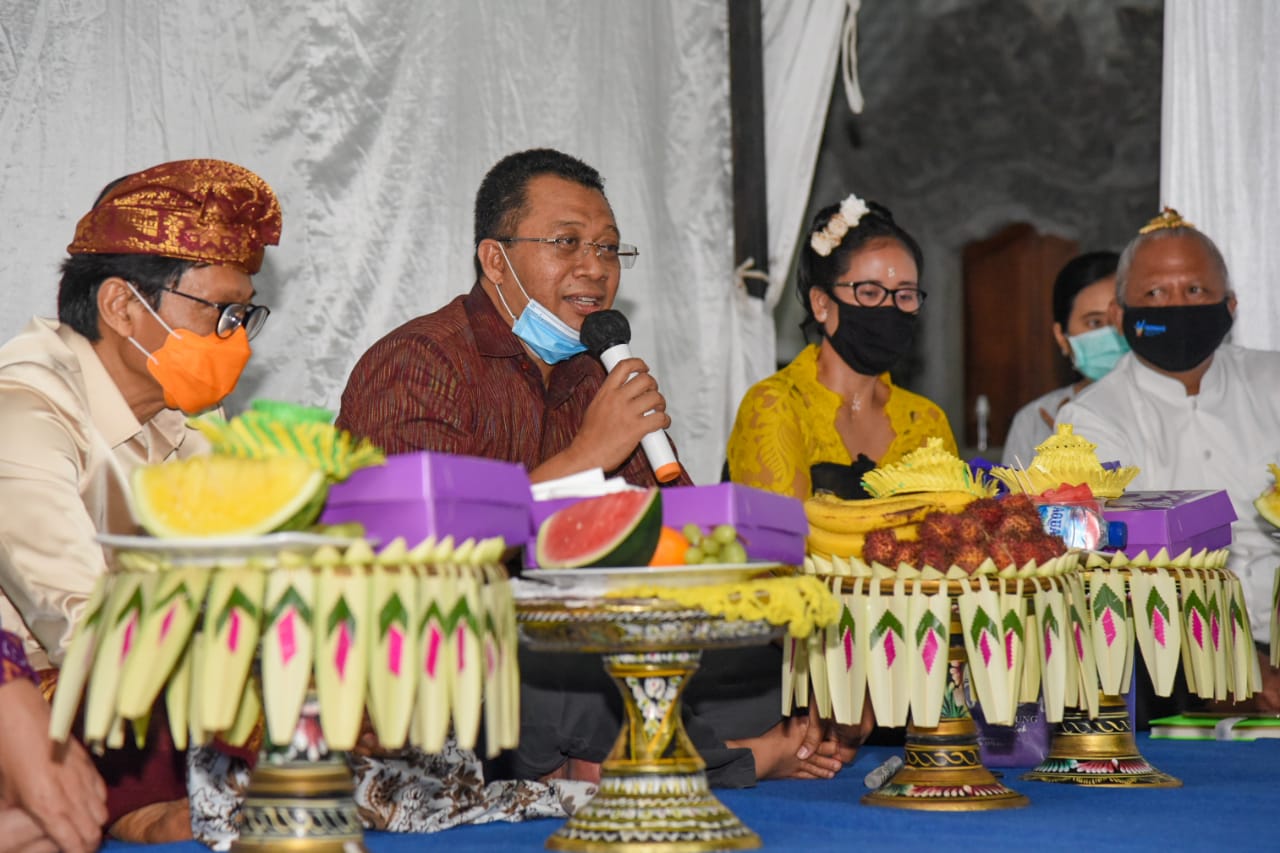 DIALOG DENGAN UMAT HINDU, GUBERNUR AJAK JAGA KONDUSIVITAS JELANG PILKADA