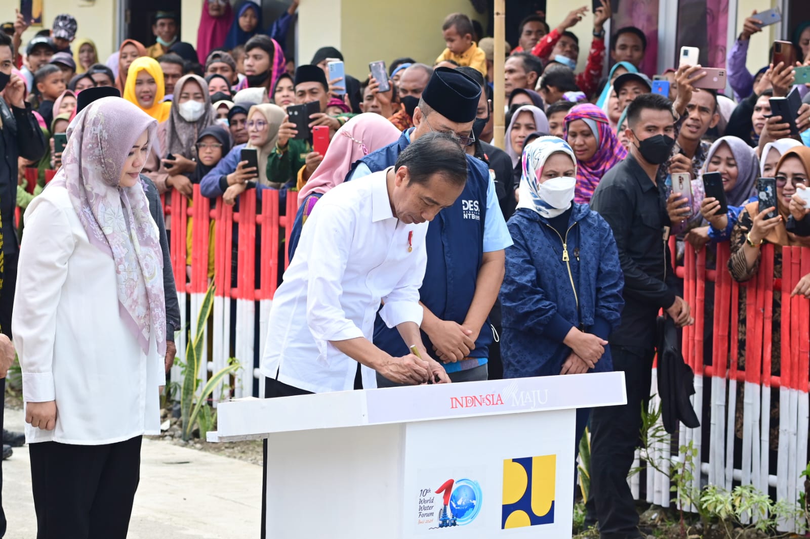 Gubernur NTB Dampingi Presiden Jokowi, Resmikan Huntap Tambe di Bima