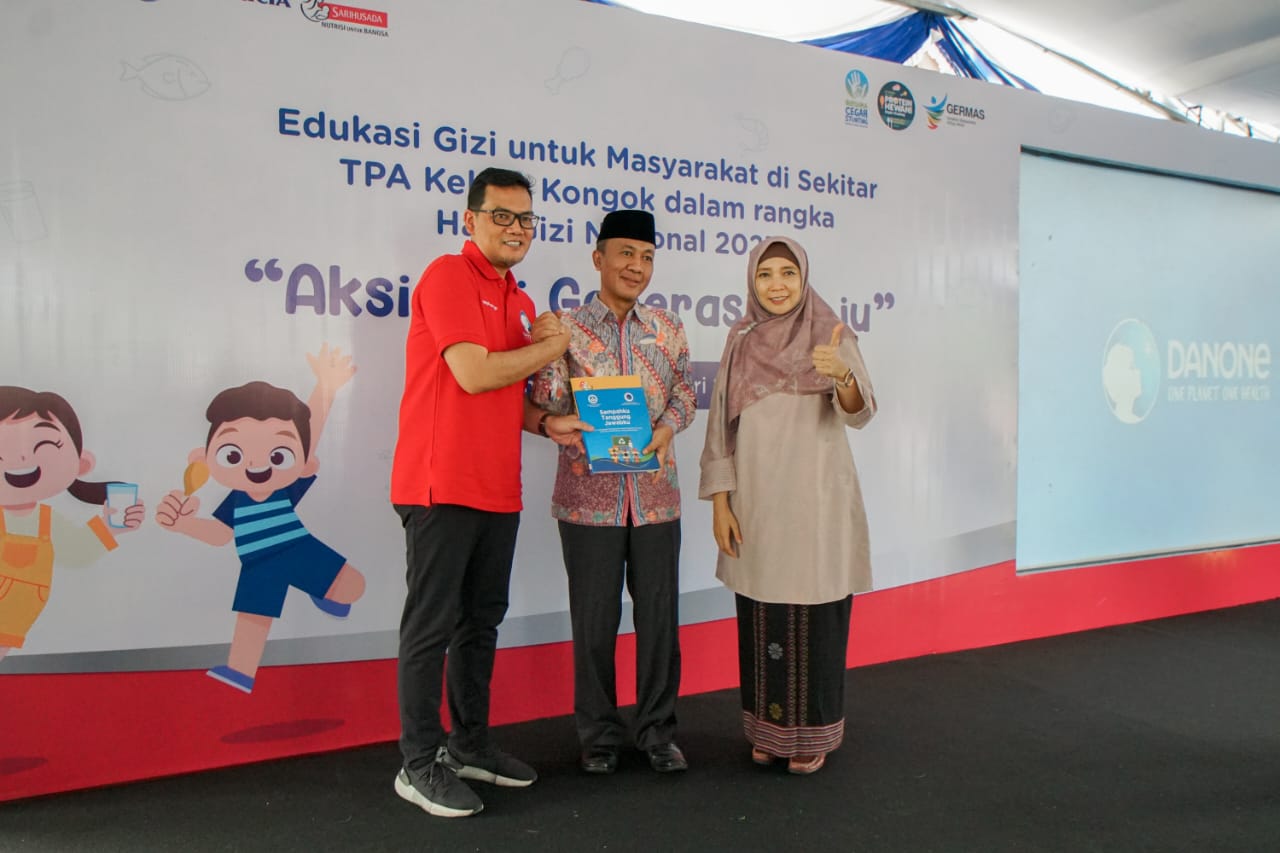 Wagub NTB Ajak Warga TPA Kebun Kongok Perangi Stunting