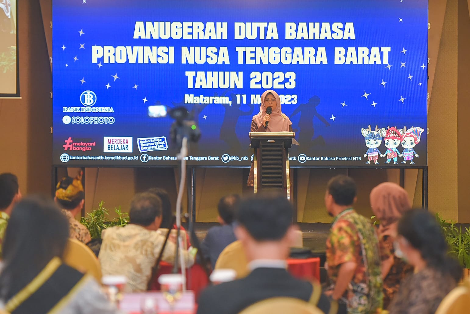 Anugerah Duta Bahasa NTB 2023, Bunda Niken Gelorakan Tri Gatra Bangun Bahasa