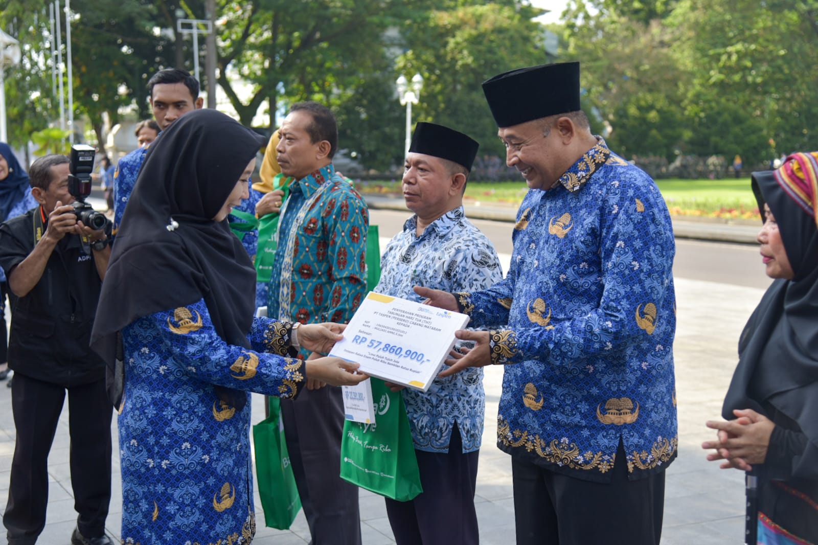 Wagub Pimpin Upacara Hardiknas, Harkesnas dan OTDA pemprov NTB