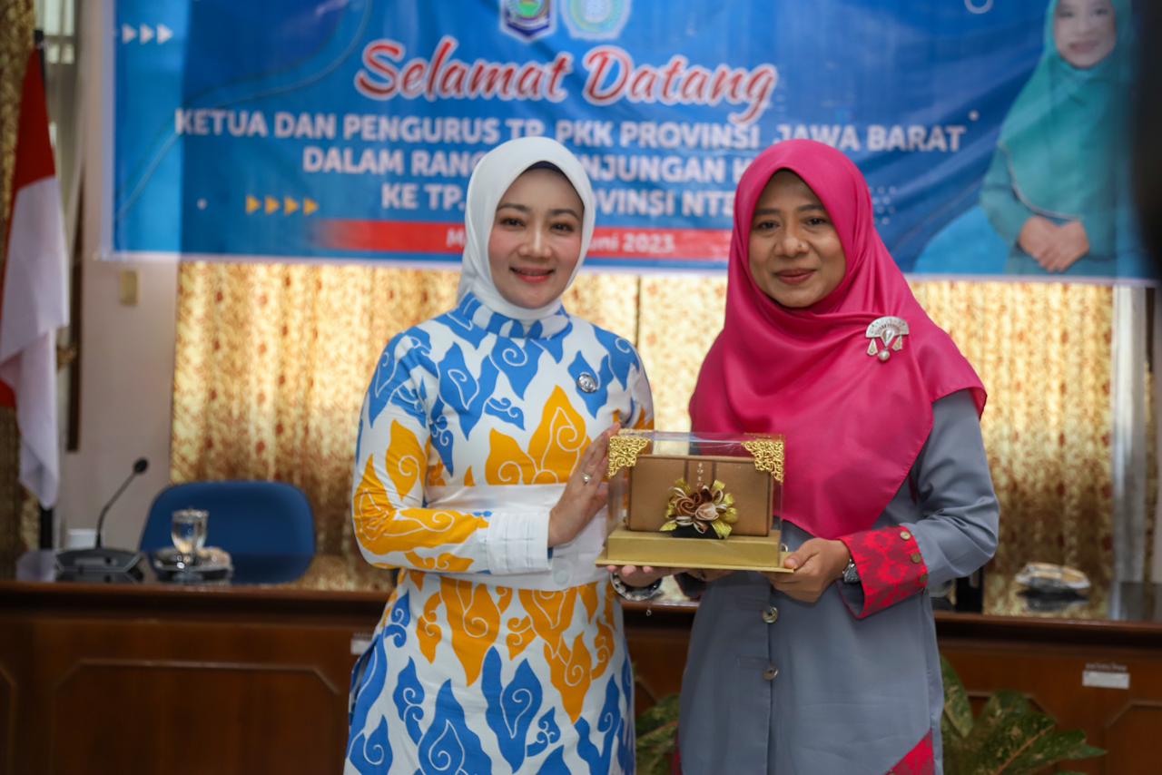 TP PKK NTB Sambut Kunker TP PKK Jawa Barat