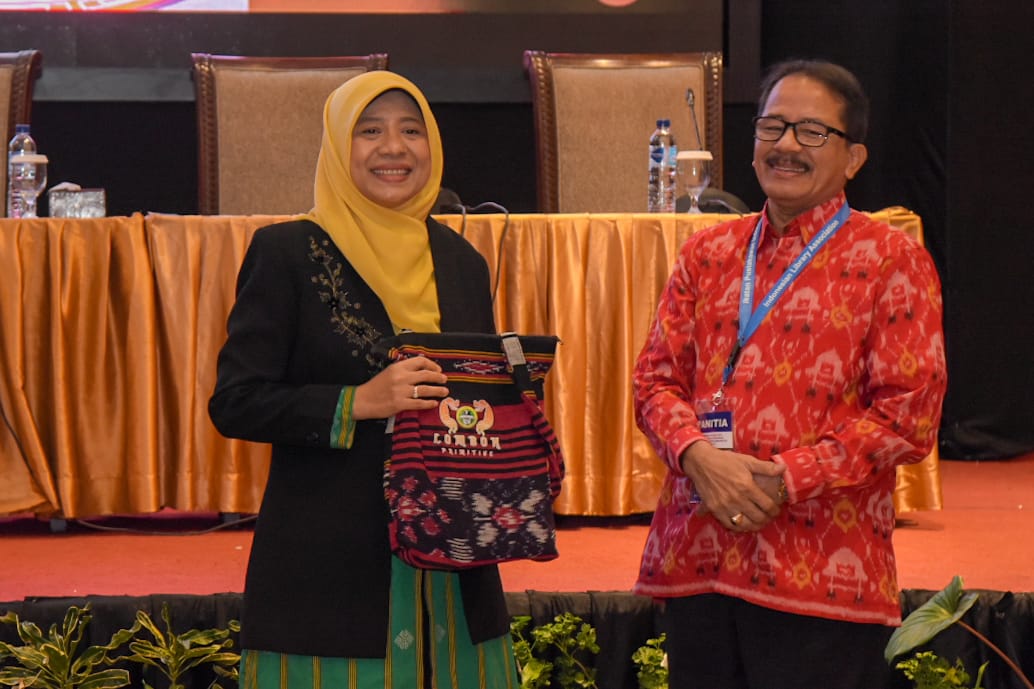 Bunda Niken : Membaca Untuk Hidup Lebih Sejahtera