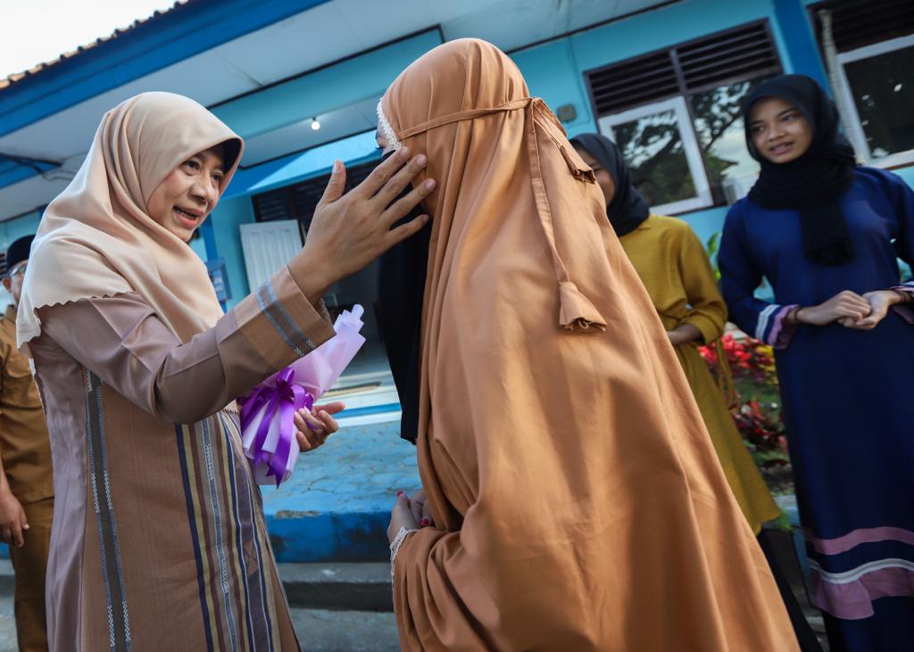 Bunda Niken Silaturrahmi ke Panti Asuhan Generasi Harapan