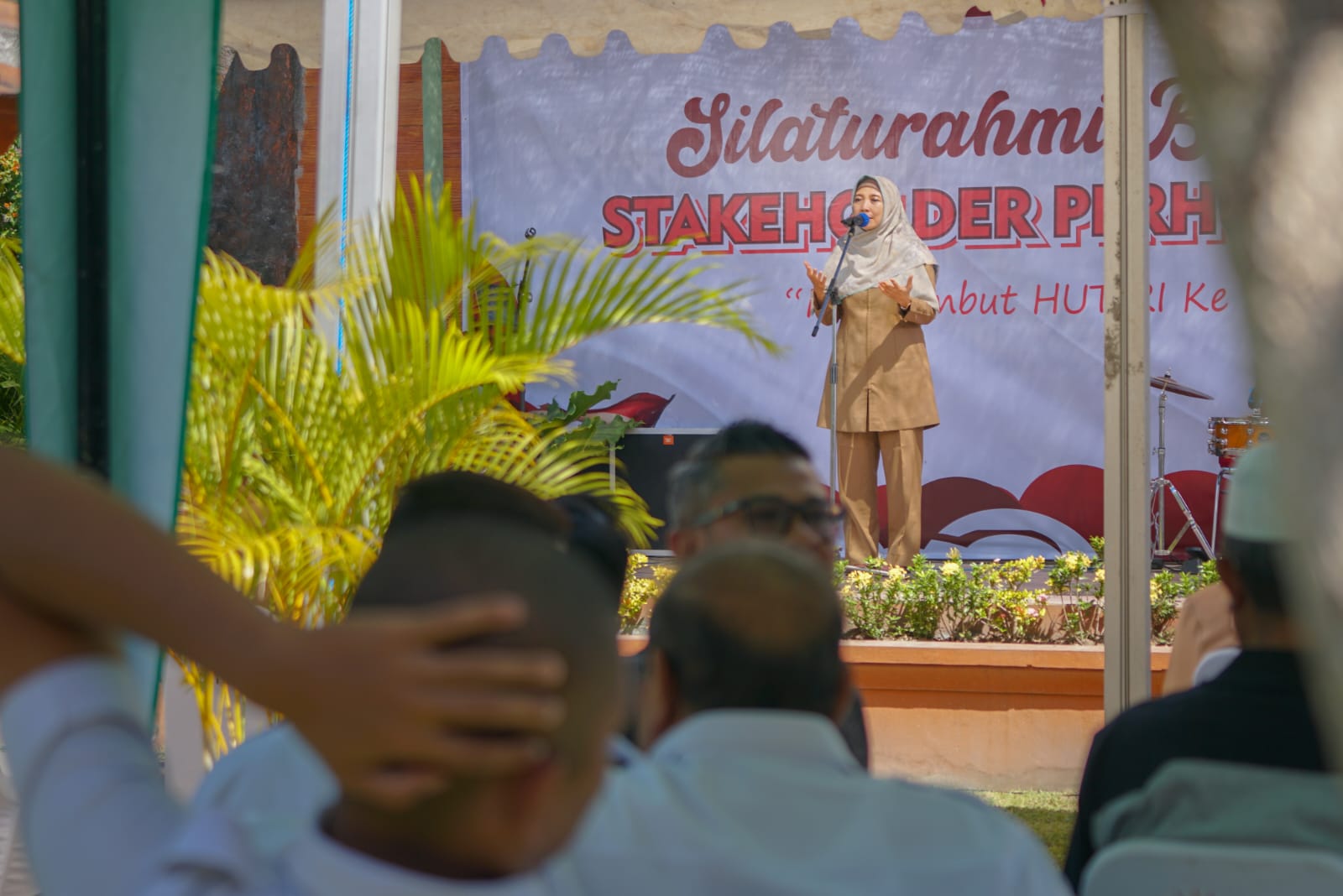 Wagub NTB Serahkan Sertifikat CHSE Angkutan Kayangan-Pototano