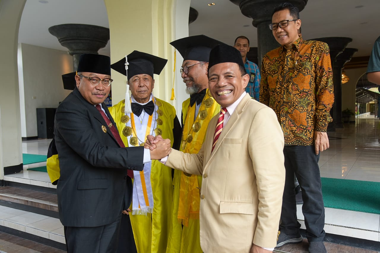 Dies Natalis UNRAM Ke-61, Miq Gita Harap Pemprov dan UNRAM Jalin Sinergitas dan Kolaborasi Produktif