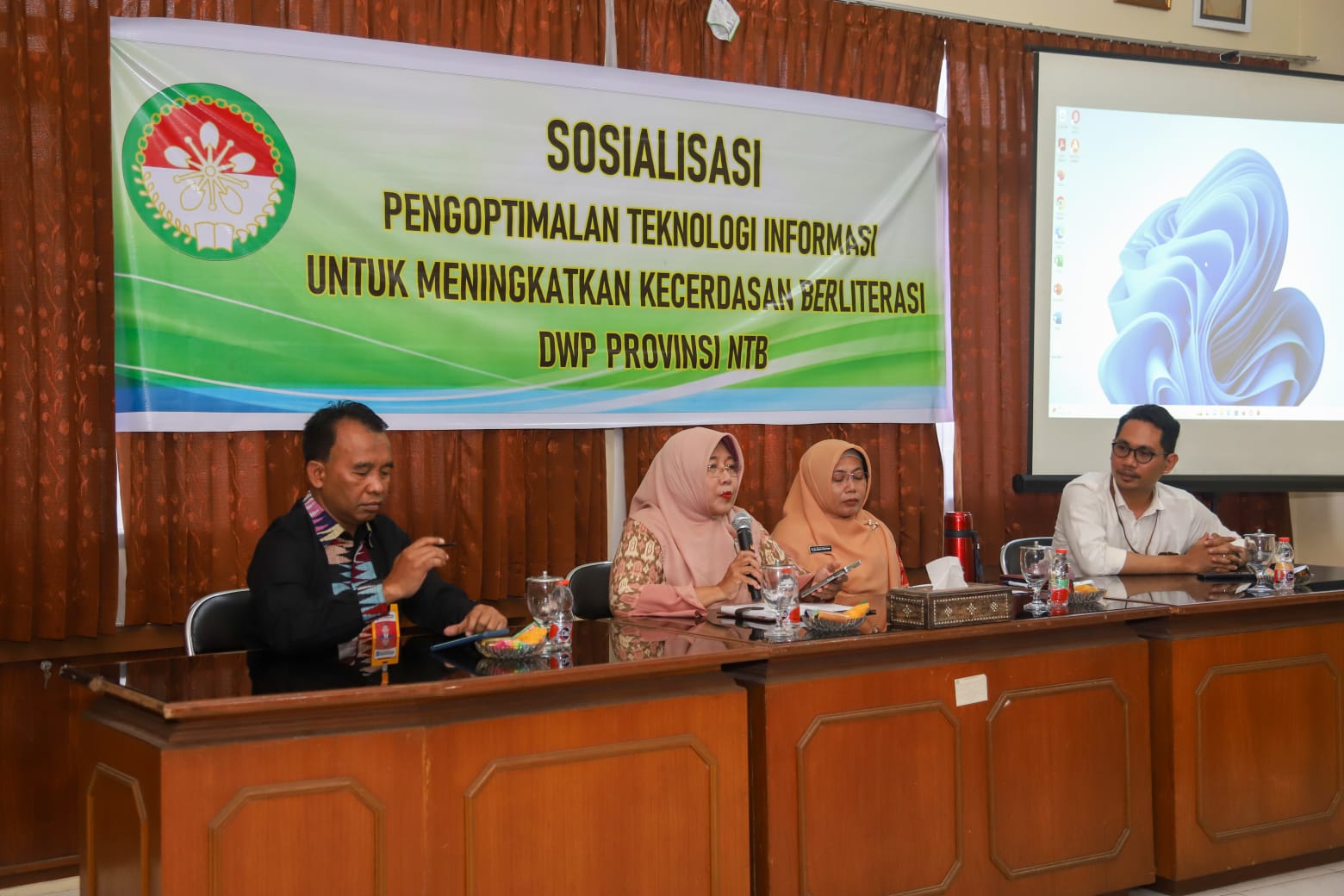 Bunda Lale Ajak DWP NTB Bijak Optimalkan Kemajuan IT