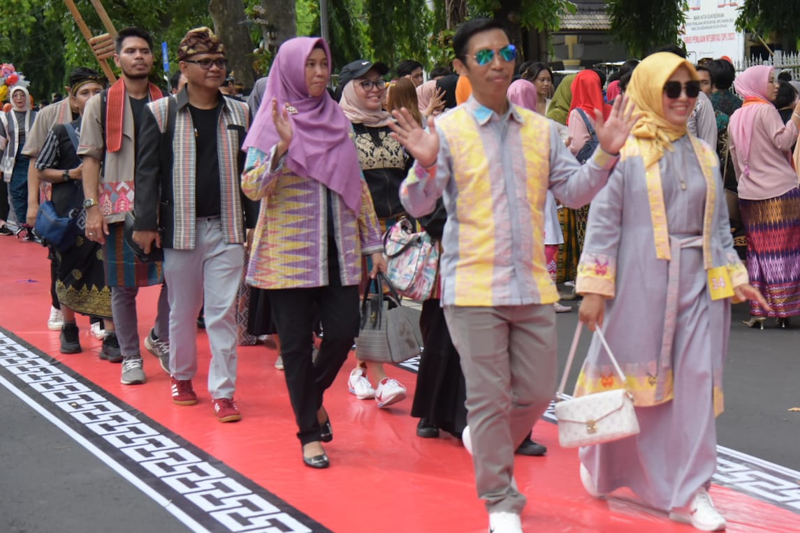 Kenari Fashion Street 2023 Sukses, Pj Gubernur Harap NTB Jadi Sentral Wastra Tradisional Indonesia