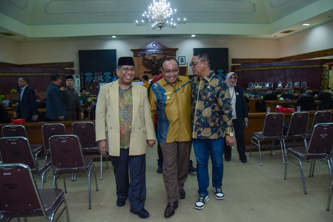 Pj Gubernur NTB Sampaikan APBD TA 2024, Fokus Pengendalian Inflasi, Kemiskinan, UMKM hingga Pemilu