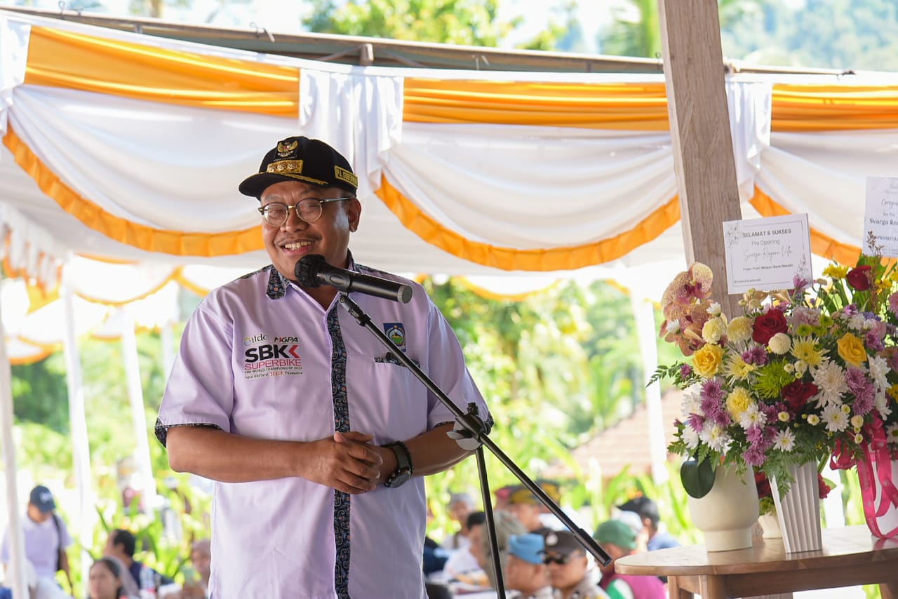 Free Opening Svarga Renjana Villa, Miq Gita Apresiasi Pelaku Usaha dan Pegiat Wisata Desa Aiq Berik