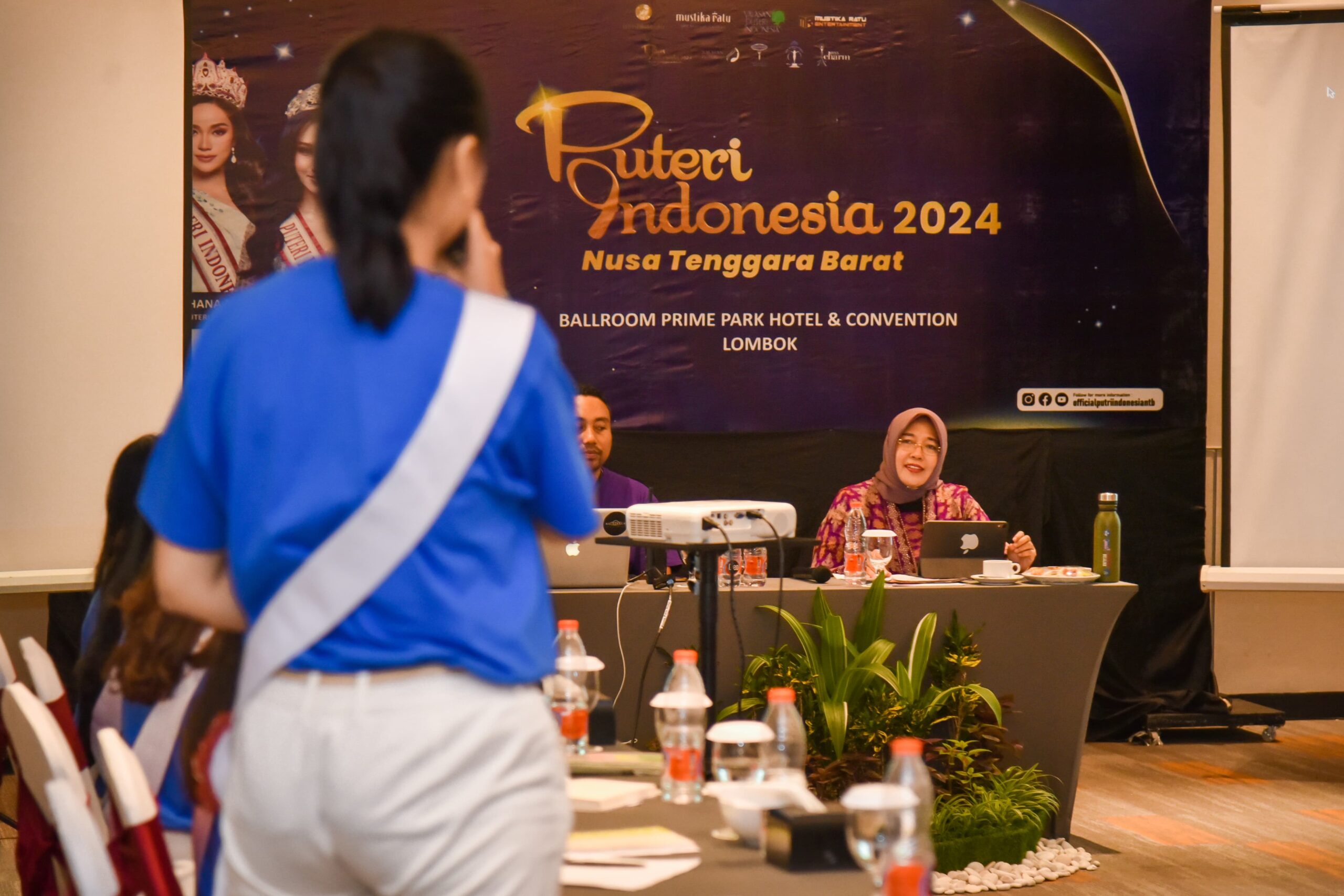 Bunda Lale Jadi Pemateri 14 Finalis Puteri Indonesia NTB Tahun 2024