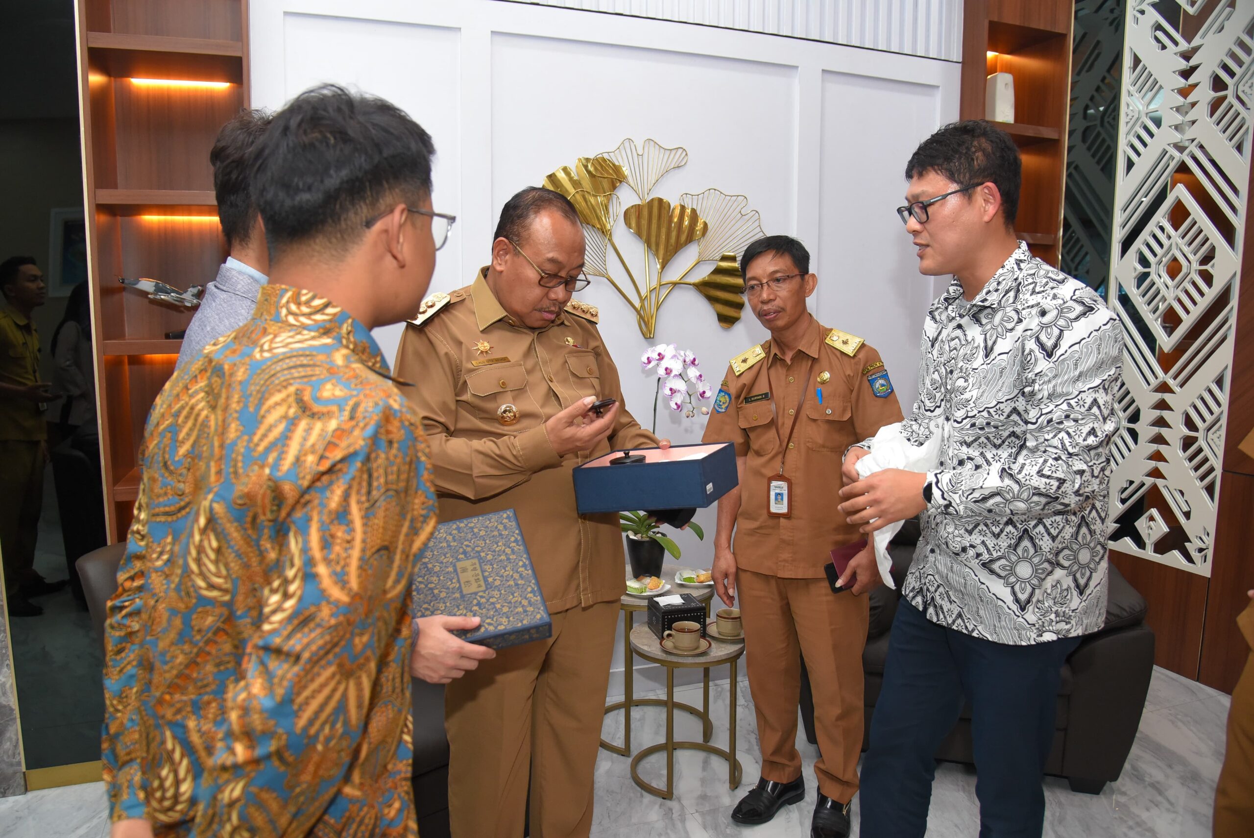 Sambut Investor Korsel, Miq Gita Dukung Rencana Pengembangan E-Mobility